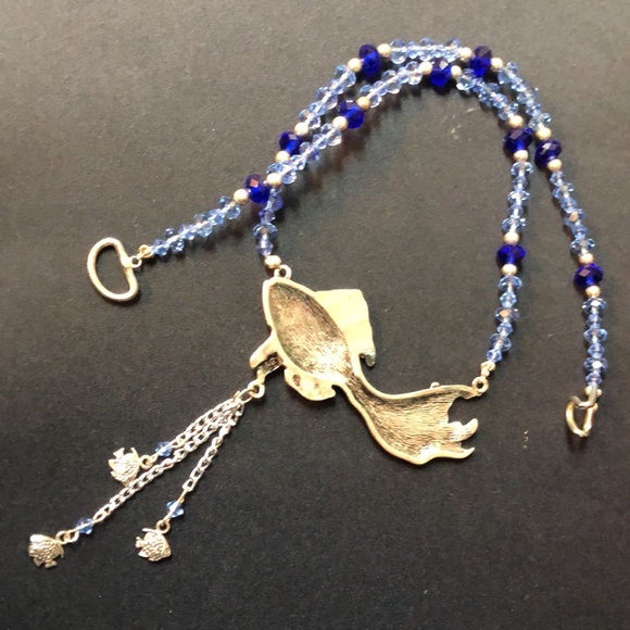 Beta Fish Necklace - Picture 15 of 16